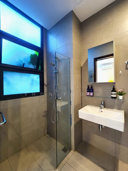 Senyum Residences, 69A Jalan Senyum, 4 Bedrooms, 3,024 sqft, Cluster House For Sale, by Shon Foong, 500216744 - Bathroom - PropertyGuru.com.sg