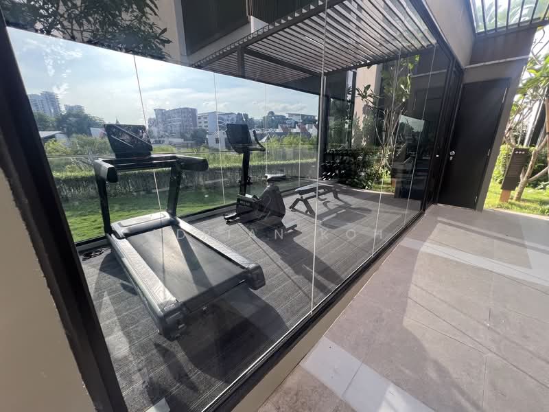 35 Gilstead, 35 Gilstead Road, 1 Bedroom, 474 sqft, Condominium For Sale, by Adrian Koh, 500216751 - Gym - PropertyGuru.com.sg