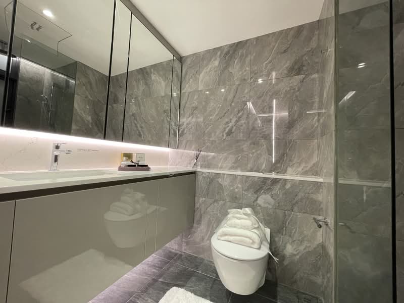 Sophia Meadow, 132 Sophia Road, Orchard / River Valley, 3 Bedrooms, 820 sqft, Condominium For Sale, by KC Sia, 500216752 - Bathroom - PropertyGuru.com.sg