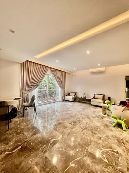 Sommerville Grandeur, 1 Farrer Drive, 2 Bedrooms, 1,195 sqft, Condominium For Rent, by Chris Yeo, 500216792 - Living Room - PropertyGuru.com.sg