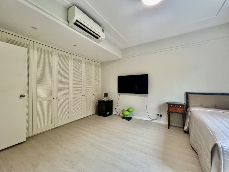 Sommerville Grandeur, 1 Farrer Drive, 2 Bedrooms, 1,195 sqft, Condominium For Rent, by Chris Yeo, 500216792 - Bedroom - PropertyGuru.com.sg