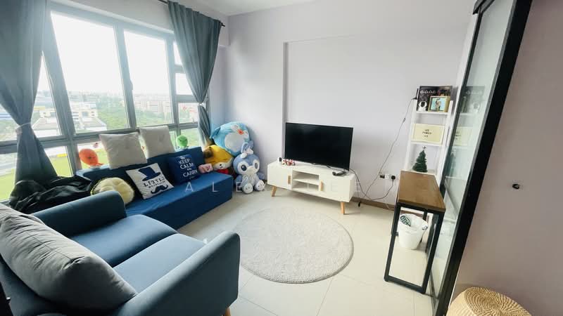 377B Hougang Street 32, 377B Hougang Street 32, 3 Bedrooms, 1,012 sqft, HDB Flat For Sale, by Alex Lee, 500216794 - Living Room - PropertyGuru.com.sg