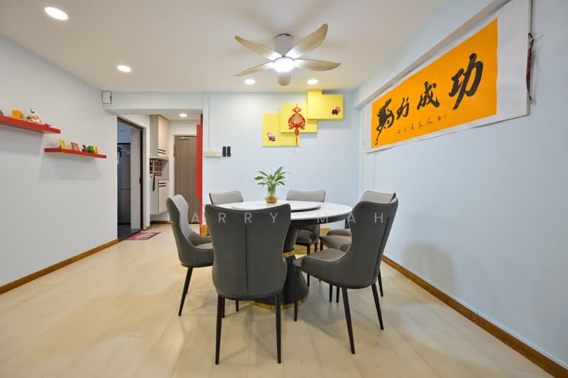 576 Woodlands Glen, 576 Woodlands Drive 16, 3 Bedrooms, 1,184 sqft, HDB Flat For Sale, by Larry Mah, 500216797 - Dining Room - PropertyGuru.com.sg