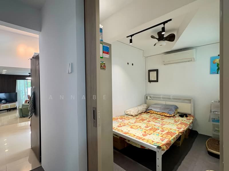Move-in condition 3-storey corner terrace in prime D15!, , 6 Bedrooms, 4,200 sqft, Corner Terrace For Sale, by Annabelle Tee, 500216801 - Bedroom - PropertyGuru.com.sg