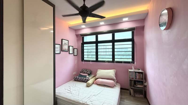 996A Buangkok Crescent, 996A Buangkok Crescent, 3 Bedrooms, 990 sqft, HDB Flat For Sale, by Shafie Syed, 500216802 - Bedroom - PropertyGuru.com.sg