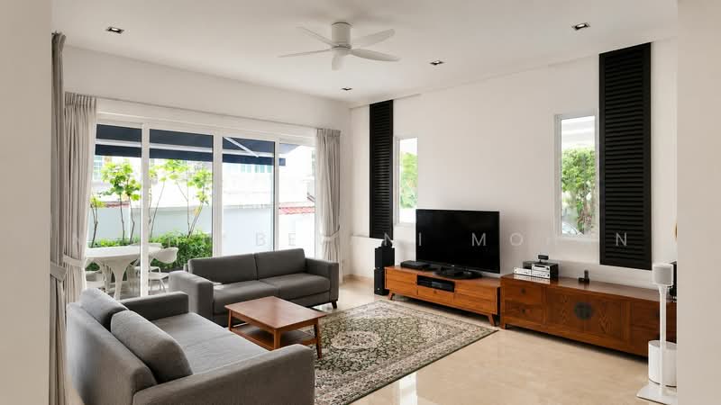 Detached with Wide Frontage of 13m; 1km to MGS; Renovated 2021, Holland Green, Jalan Lim Tai See, Holland Grove View, Bukit Timah, Holland Road, 5 Bedrooms, 4,318 sqft, Detached House For Sale, by Nidhi Belani Mohan, 500216819 - Living Room - PropertyGuru.com.sg
