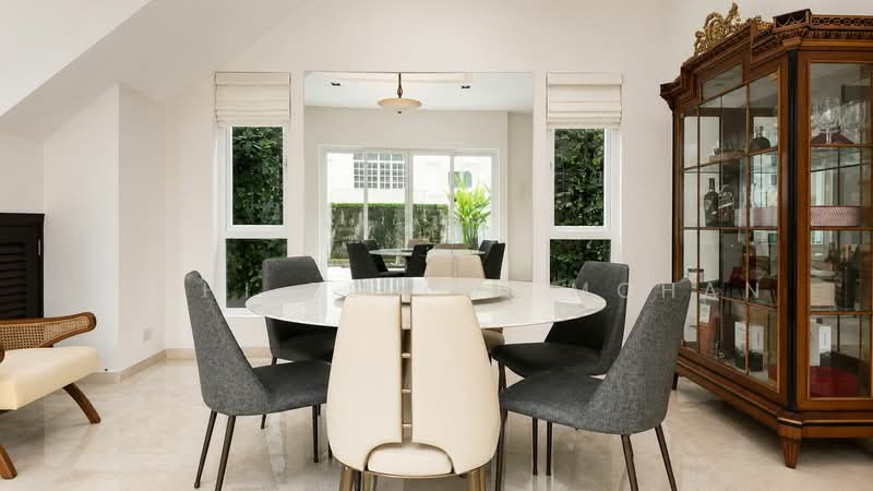 Detached with Wide Frontage of 13m; 1km to MGS; Renovated 2021, Holland Green, Jalan Lim Tai See, Holland Grove View, Bukit Timah, Holland Road, 5 Bedrooms, 4,318 sqft, Detached House For Sale, by Nidhi Belani Mohan, 500216819 - Dining Room - PropertyGuru.com.sg