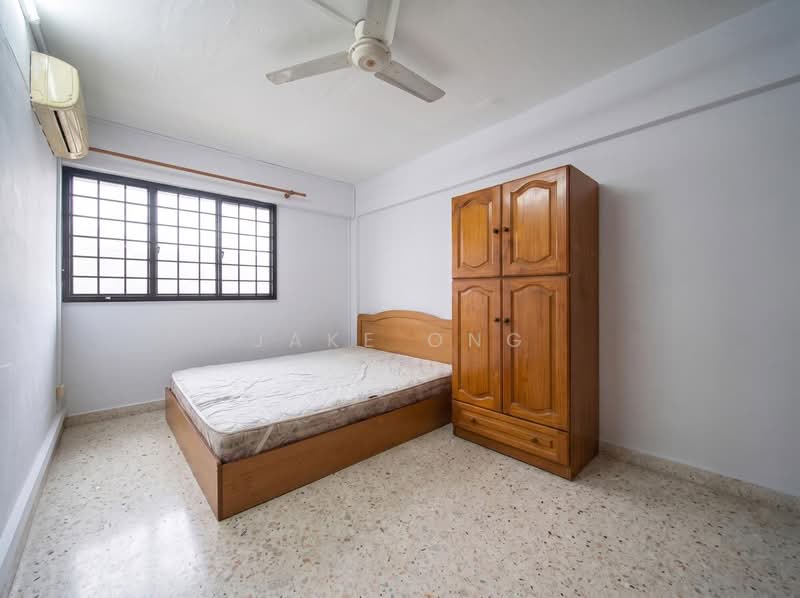 640 Ang Mo Kio Avenue 6, 640 Ang Mo Kio Avenue 6, 3 Bedrooms, 980 sqft, HDB Flat For Sale, by Jake Ong, 500216828 - Bedroom - PropertyGuru.com.sg