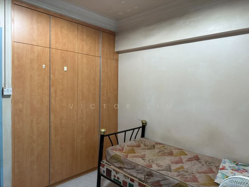 951 Hougang Avenue 9, 951 Hougang Avenue 9, Room Rental, 110 sqft, HDB Flat For Rent, by Victor Lim, 500216829 - Bedroom - PropertyGuru.com.sg