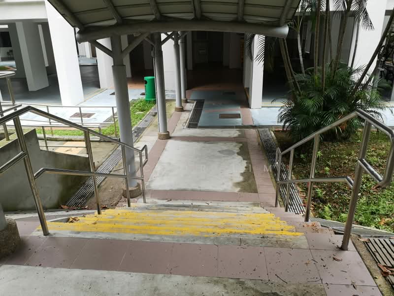 951 Hougang Avenue 9, 951 Hougang Avenue 9, Room Rental, 110 sqft, HDB Flat For Rent, by Victor Lim, 500216829 - Exterior - PropertyGuru.com.sg