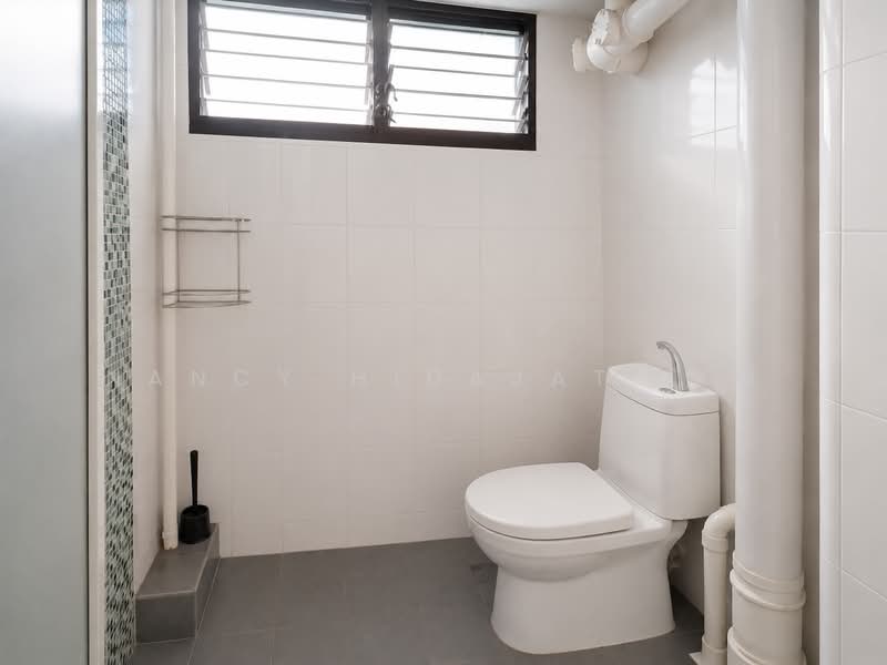 636 Ang Mo Kio Avenue 6, 636 Ang Mo Kio Avenue 6, Room Rental, 150 sqft, HDB Flat For Rent, by Nancy Hidajat Lim, 500216833 - Bathroom - PropertyGuru.com.sg