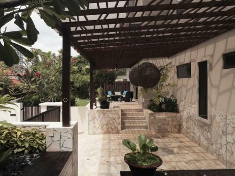 CONTEMPORARY BALINESE FRANKEL BUNGALOW. NEAR MRT. WIDE FRONTAGE, FRANKEL BUNGALOW ZONE, SIGLAP AVE, SIGLAP PLAIN, FRANKEL DRIVE, 5 Bedrooms, 4,600 sqft, Detached House For Sale, by Chong Chen Nam, 500216842 - Exterior - PropertyGuru.com.sg