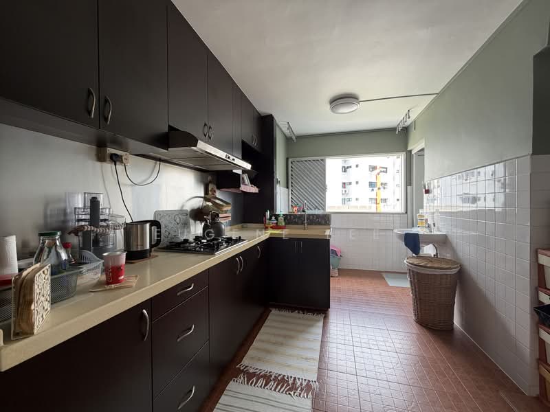 407 Sin Ming Avenue, 407 Sin Ming Avenue, 2 Bedrooms, 689 sqft, HDB Flat For Sale, by Eugene Lee, 500216866 - Kitchen - PropertyGuru.com.sg