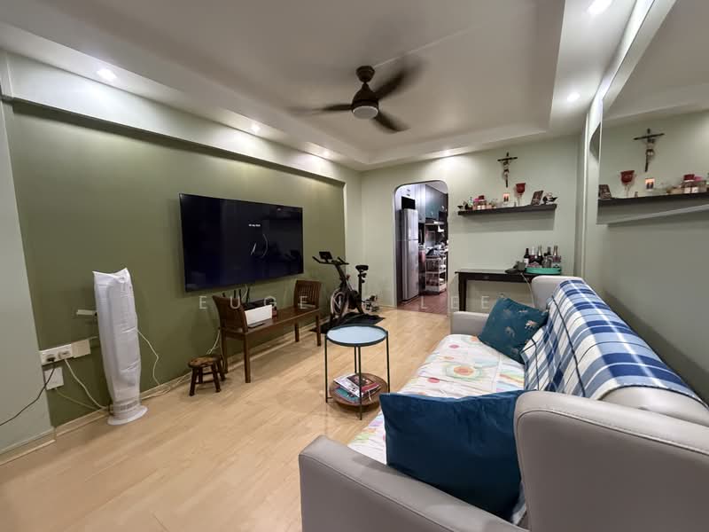 407 Sin Ming Avenue, 407 Sin Ming Avenue, 2 Bedrooms, 689 sqft, HDB Flat For Sale, by Eugene Lee, 500216866 - Living Room - PropertyGuru.com.sg