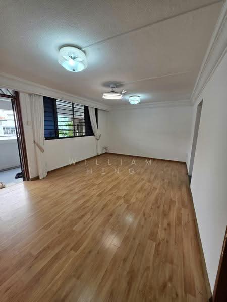 330 Serangoon Avenue 3, 330 Serangoon Avenue 3, Hougang / Punggol / Sengkang, 3 Bedrooms, 904 sqft, HDB Flat For Sale, by William Heng, 500216874 - Living Room - PropertyGuru.com.sg