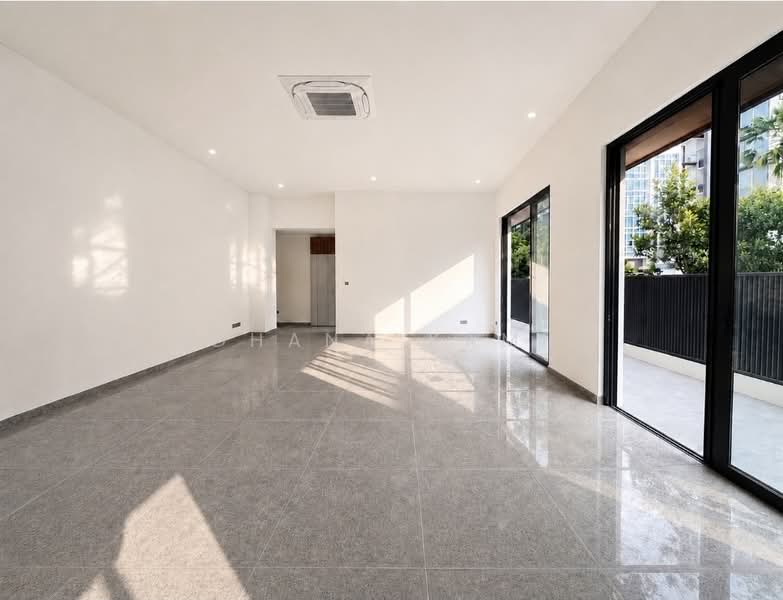 Telok Kurau Brand New Modern Semi-Detached with Lift, Telok Kurau/Joo Chiat/Koon Seng, Eunos / Geylang / Paya Lebar, 5 Bedrooms, 6,133 sqft, Semi-Detached House For Sale, by Adhana Kamis, 500216877 - Living Room - PropertyGuru.com.sg