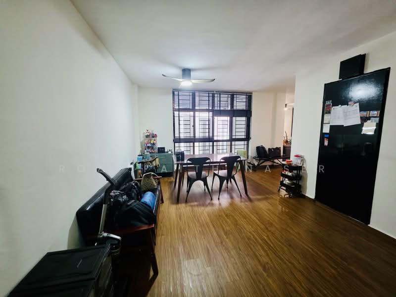 468 Segar Road, 468 Segar Road, 3 Bedrooms, 1,184 sqft, HDB Flat For Sale, by Rozi Faith Naser, 500216878 - Living Room - PropertyGuru.com.sg