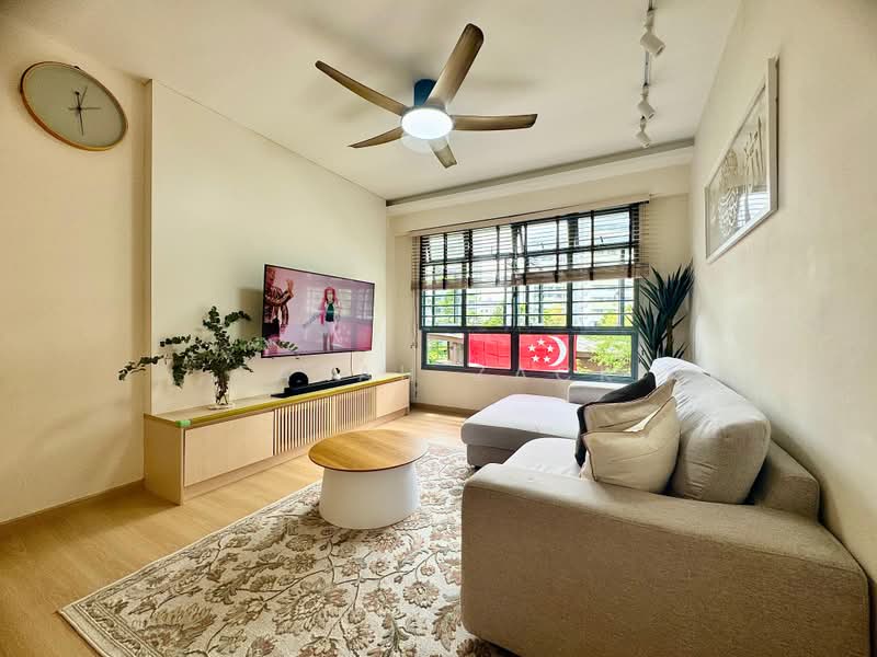 622A Tampines Avenue 12, 622A Tampines Avenue 12, 3 Bedrooms, 1,001 sqft, HDB Flat For Sale, by Farah Zack, 500216879 - Living Room - PropertyGuru.com.sg