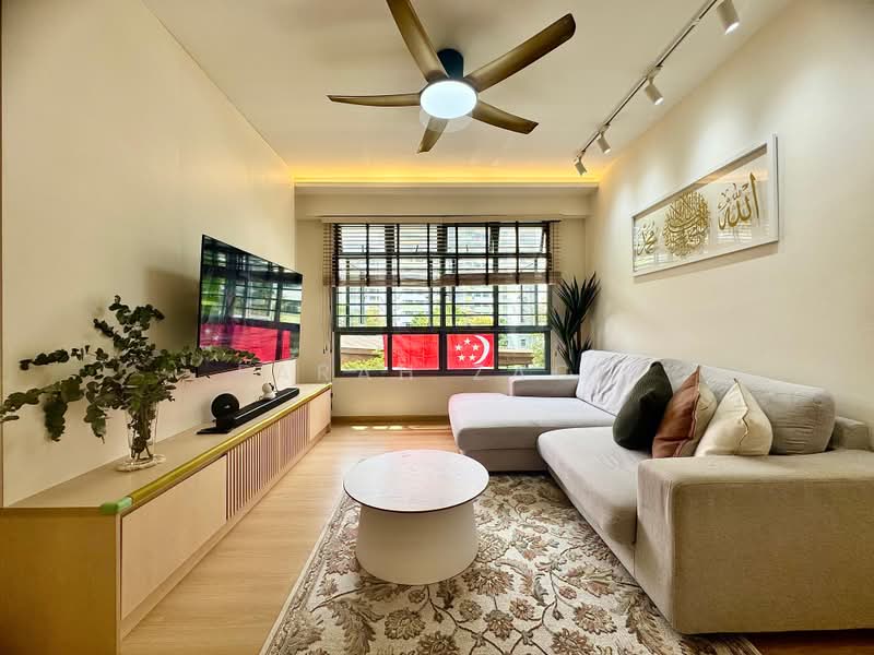 622A Tampines Avenue 12, 622A Tampines Avenue 12, 3 Bedrooms, 1,001 sqft, HDB Flat For Sale, by Farah Zack, 500216879 - Living Room - PropertyGuru.com.sg