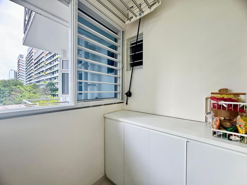 622A Tampines Avenue 12, 622A Tampines Avenue 12, 3 Bedrooms, 1,001 sqft, HDB Flat For Sale, by Farah Zack, 500216879 - Balcony - PropertyGuru.com.sg