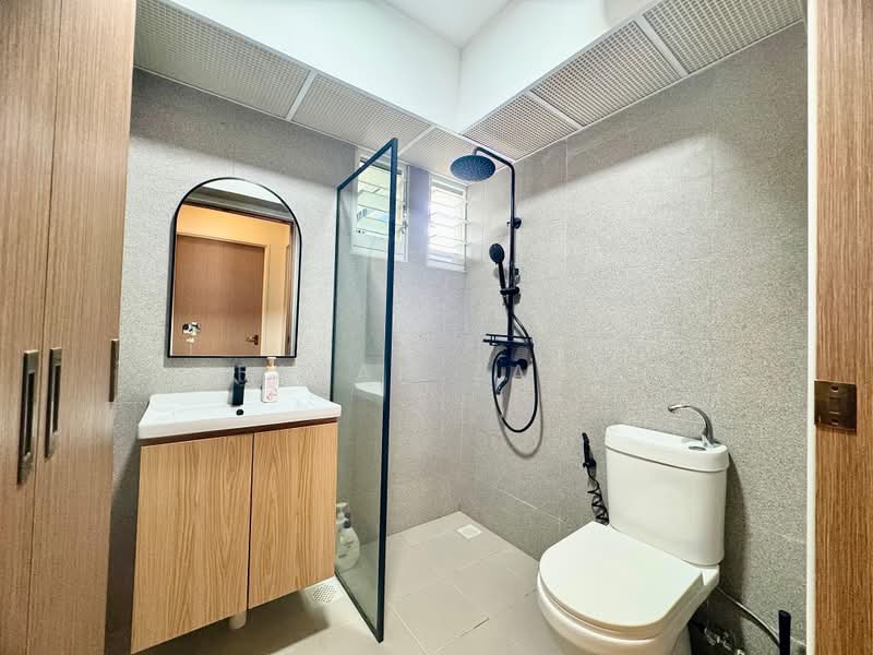 622A Tampines Avenue 12, 622A Tampines Avenue 12, 3 Bedrooms, 1,001 sqft, HDB Flat For Sale, by Farah Zack, 500216879 - Bathroom - PropertyGuru.com.sg