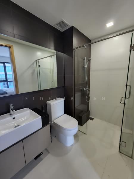 Esparina Residences, 117 Compassvale Bow, Studio, 400 sqft, Executive Condominium For Rent, by Fidelia Tan, 500216880 - Bathroom - PropertyGuru.com.sg
