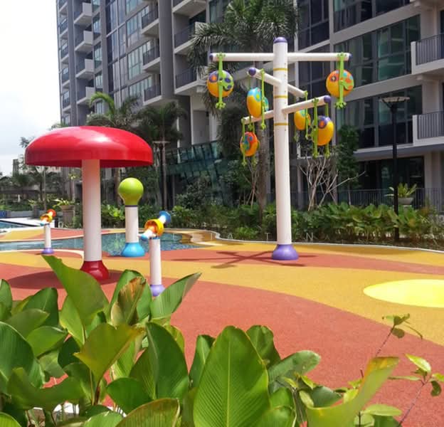 Esparina Residences, 117 Compassvale Bow, Studio, 400 sqft, Executive Condominium For Rent, by Fidelia Tan, 500216880 - Water playground - PropertyGuru.com.sg