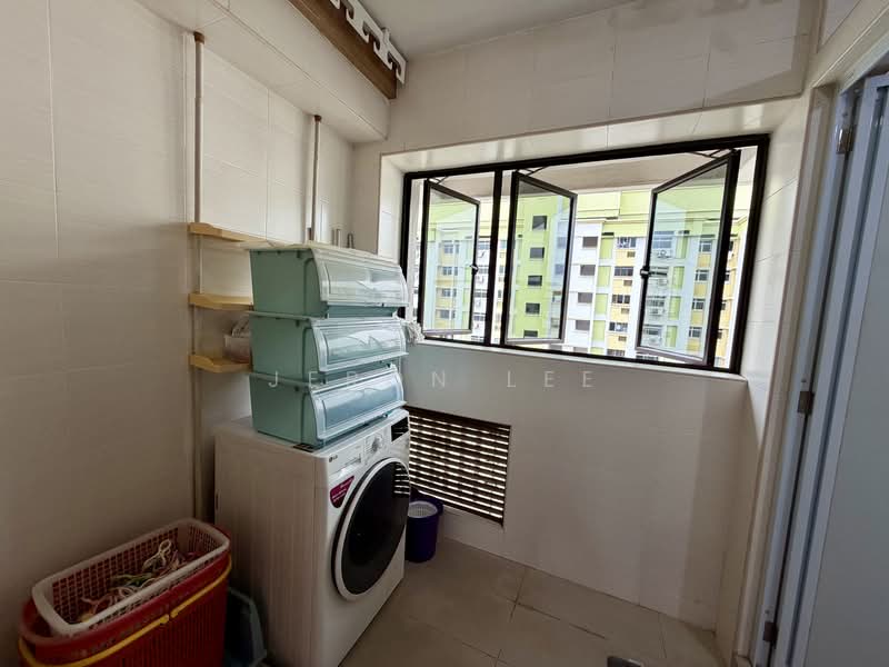912 Hougang Street 91, 912 Hougang Street 91, 3 Bedrooms, 1,292 sqft, HDB Flat For Sale, by Jeron Lee, 500216884 - Balcony - PropertyGuru.com.sg