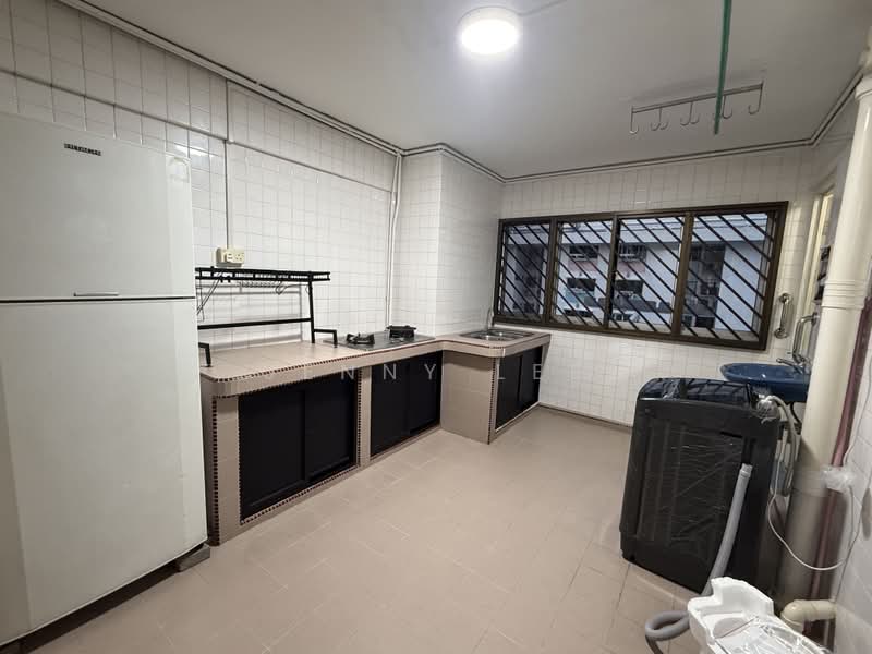 427 Clementi Avenue 3, 427 Clementi Avenue 3, 3 Bedrooms, 721 sqft, HDB Flat For Rent, by Jenny Lee, 500216895 - Kitchen - PropertyGuru.com.sg