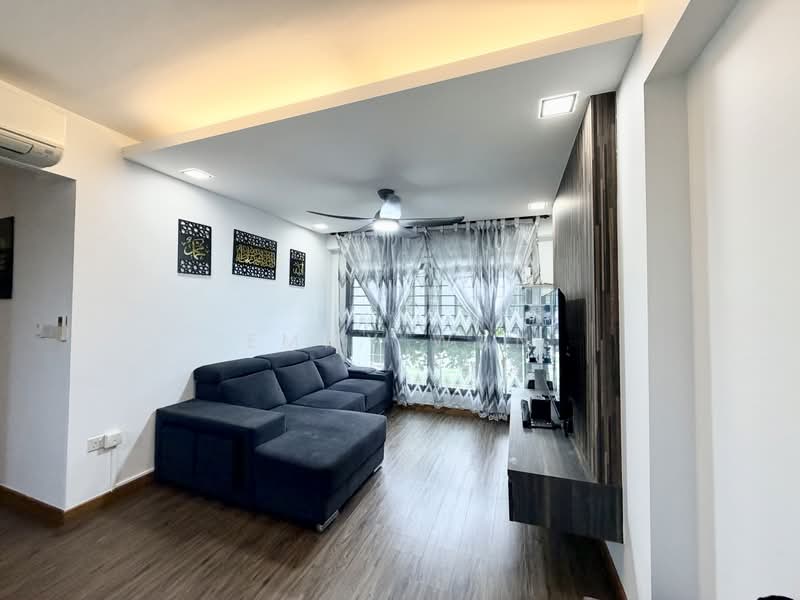 334A Anchorvale Crescent, 334A Anchorvale Crescent, 3 Bedrooms, 990 sqft, HDB Flat For Sale, by Emmy Wan, 500216896 - Living Room - PropertyGuru.com.sg