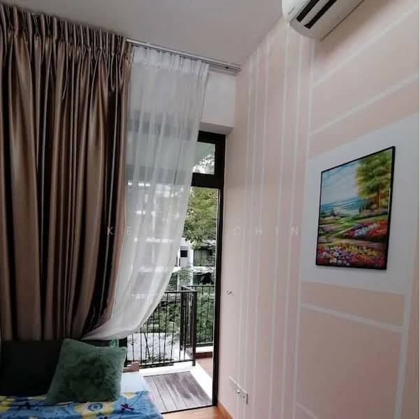 Varsity Park Condominium, 62 West Coast Road, Room Rental, 180 sqft, Condominium For Rent, by Kelvin Chin, 500216903 - Balcony - PropertyGuru.com.sg