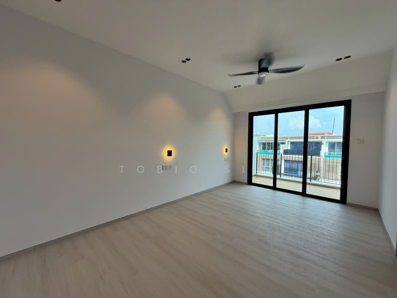 metropole drive, , 5 Bedrooms, 3,759 sqft, Terraced House For Sale, by Tobio Sim, 500216920 - PropertyGuru.com.sg