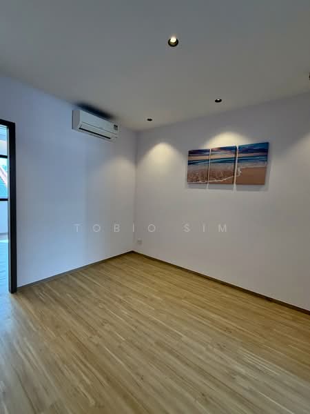metropole drive, , 5 Bedrooms, 3,759 sqft, Terraced House For Sale, by Tobio Sim, 500216920 - PropertyGuru.com.sg