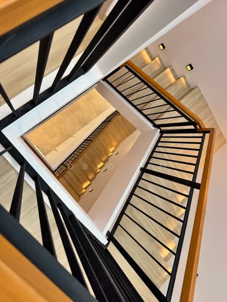 metropole drive, , 5 Bedrooms, 3,759 sqft, Terraced House For Sale, by Tobio Sim, 500216920 - Interior - PropertyGuru.com.sg
