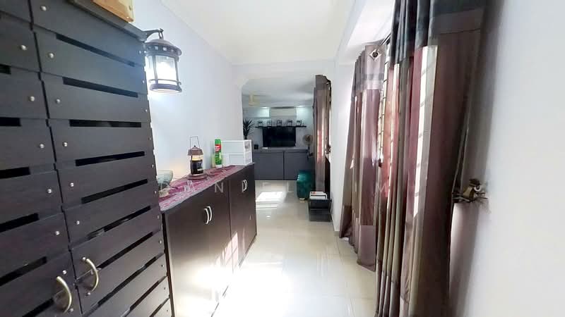 760 Woodlands Avenue 6, 760 Woodlands Avenue 6, 4 Bedrooms, 1,302 sqft, HDB Flat For Sale, by Daniel Lim, 500216928 - Corridor - PropertyGuru.com.sg
