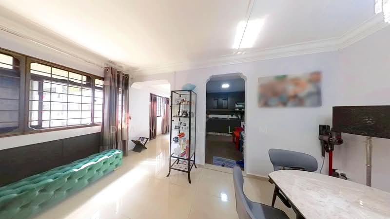760 Woodlands Avenue 6, 760 Woodlands Avenue 6, 4 Bedrooms, 1,302 sqft, HDB Flat For Sale, by Daniel Lim, 500216928 - Living Room - PropertyGuru.com.sg