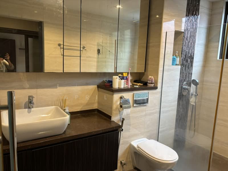 Jalan Buloh Perindu, Jalan Buloh Perindu, 6 Bedrooms, 6,572 sqft, Detached House For Sale, by April Chia, 500216933 - Bathroom - PropertyGuru.com.sg
