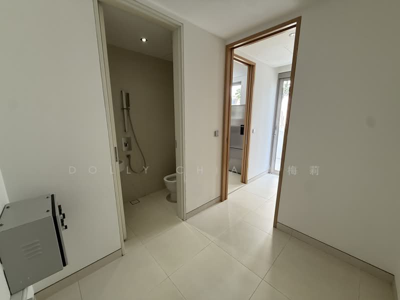 White House Residence, 67 Stevens Road, 4 Bedrooms, 3,864 sqft, Condominium For Rent, by Dolly Chia 谢梅莉, 500216936 - Helper's room and toilet  - PropertyGuru.com.sg