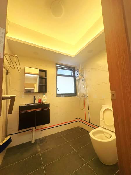 956A Tampines Street 96, Tampines Street 96, Room Rental, 120 sqft, HDB Flat For Rent, by Steven Choo, 500216949 - Bathroom - PropertyGuru.com.sg