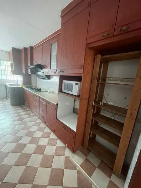 438 Tampines Street 43, 438 Tampines Street 43, 3 Bedrooms, 1,119 sqft, HDB Flat For Rent, by Adeline Ong, 500216950 - Kitchen - PropertyGuru.com.sg