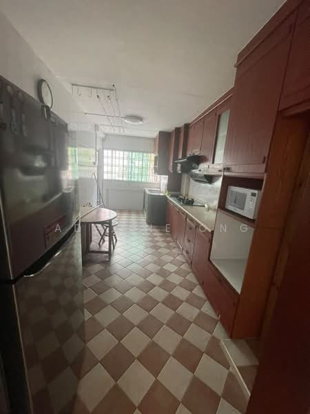 438 Tampines Street 43, 438 Tampines Street 43, 3 Bedrooms, 1,119 sqft, HDB Flat For Rent, by Adeline Ong, 500216950 - Kitchen - PropertyGuru.com.sg
