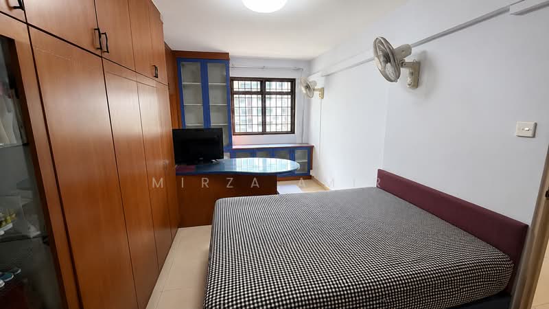 510 Woodlands Drive 14, 510 Woodlands Drive 14, 4 Bedrooms, 1,345 sqft, HDB Flat For Sale, by Mirza Amir, 500216973 - Master Bedroom - PropertyGuru.com.sg