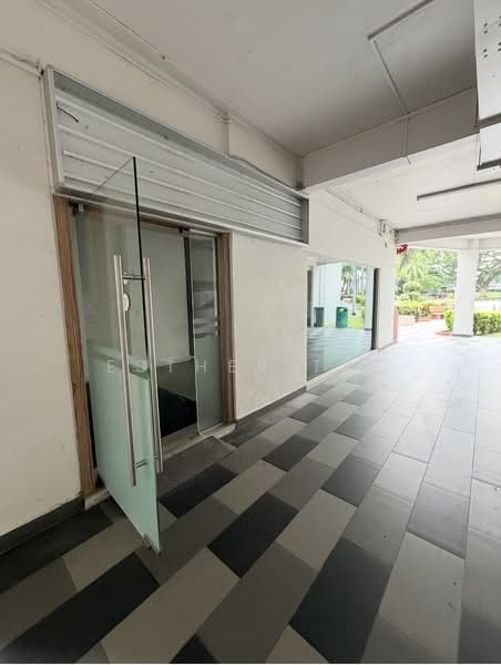 Crawford Lane, 461 Crawford Lane, 313 sqft, Shop / Shophouse For Sale, by Esther Txe, 500216975 - Entrance - CommercialGuru.com.sg