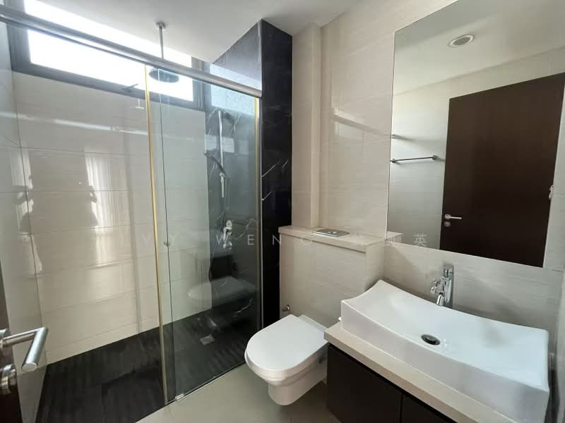 Meridian 38, 38 Lorong M Telok Kurau, 4 Bedrooms, 2,099 sqft, Apartment For Rent, by Ivy Weng 翁剑英, 500216976 - Bathroom - PropertyGuru.com.sg