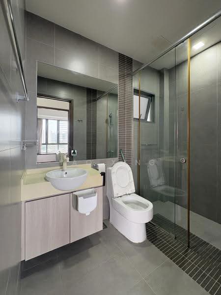 Riverside Melodies, 26A Saint Michael's Road, Balestier / Toa Payoh, 2 Bedrooms, 1,076 sqft, Apartment For Sale, by Yao Xing, 500216994 - Bathroom - PropertyGuru.com.sg