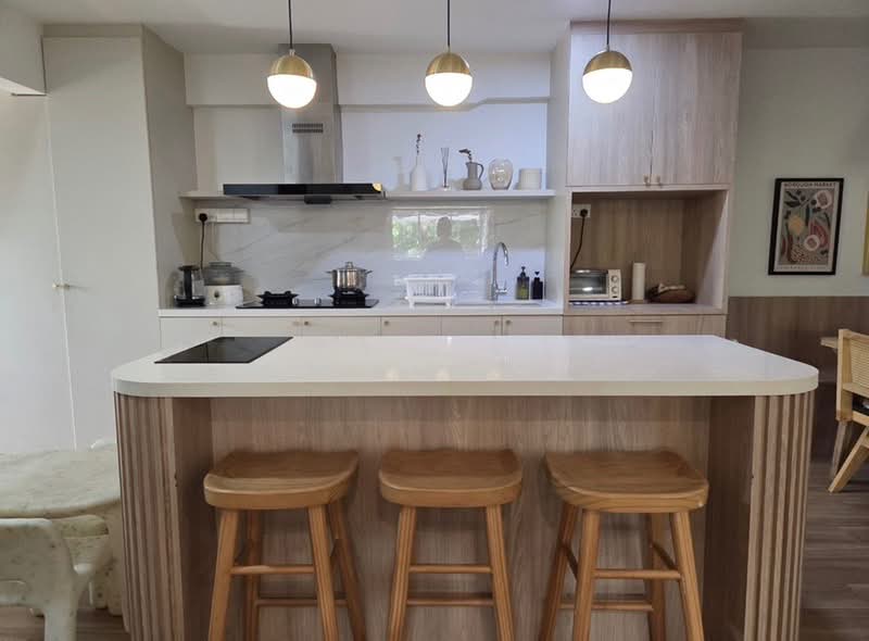 286 Bukit Batok East Avenue 3, 286 Bukit Batok East Avenue 3, 3 Bedrooms, 1,431 sqft, HDB Flat For Sale, by Danny Ou, 500216998 - Island in Kitchen - PropertyGuru.com.sg