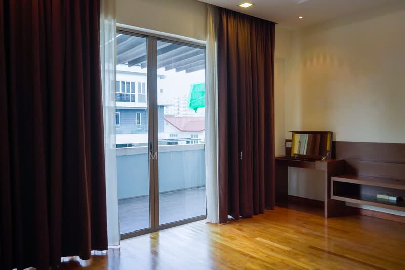Resort-Style Semi-D! Bayshore Estate!, Jalan Remis / Sennett / Lucky, Bedok / Upper East Coast, 4 Bedrooms, 3,800 sqft, Semi-Detached House For Sale, by Ming !, 500217016 - Balcony - PropertyGuru.com.sg