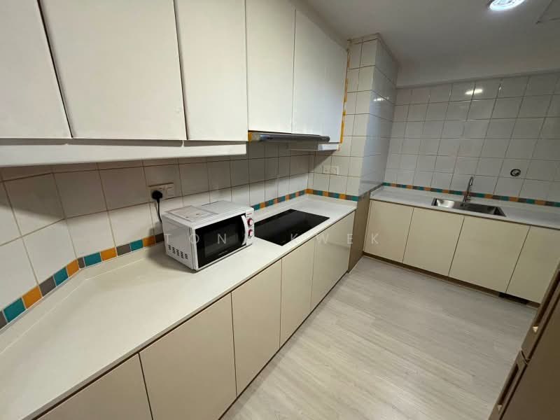 Woodsvale, 1 Woodlands Drive 72, Room Rental, 120 sqft, Condominium For Rent, by Tony Kwek, 500217023 - Kitchen - PropertyGuru.com.sg