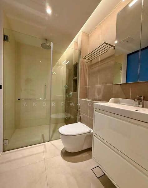 Eng Aun Park, Jalan Novena Utara, 2 Bedrooms, 1,060 sqft, Semi-Detached House For Rent, by Andrew Chua, 500217025 - Bathroom - PropertyGuru.com.sg
