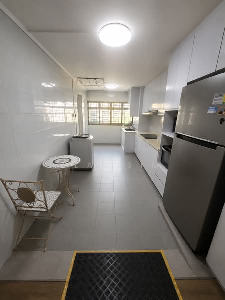 648 Ang Mo Kio Avenue 5, 648 Ang Mo Kio Avenue 5, 3 Bedrooms, 1,076 sqft, HDB Flat For Sale, by Alan Sim, 500217026 - Kitchen - PropertyGuru.com.sg